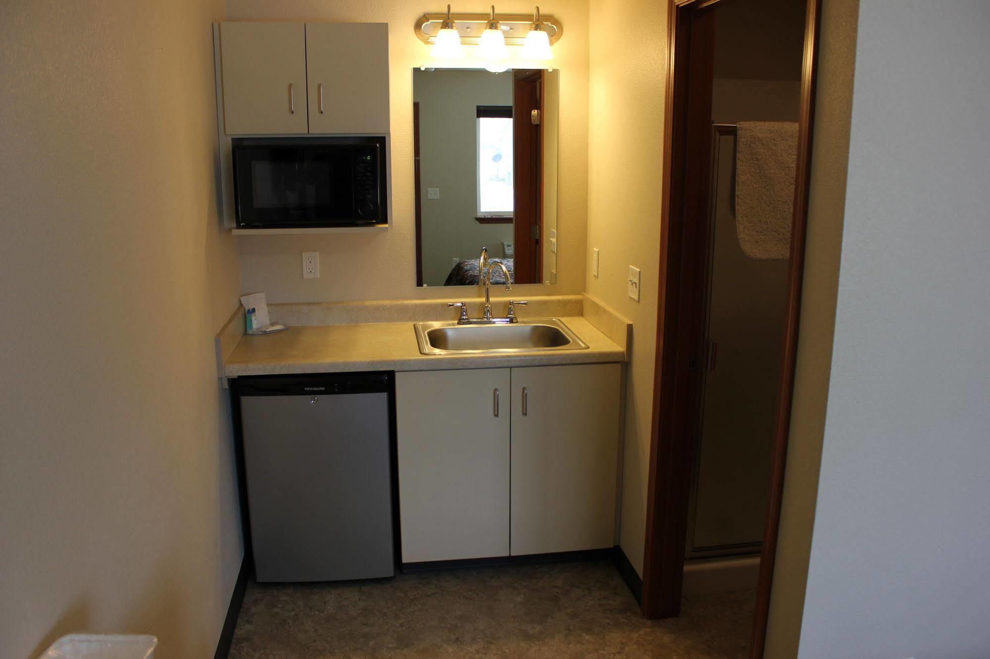 Prairie Suites Motel วิลลิสตัน ภายนอก รูปภาพ